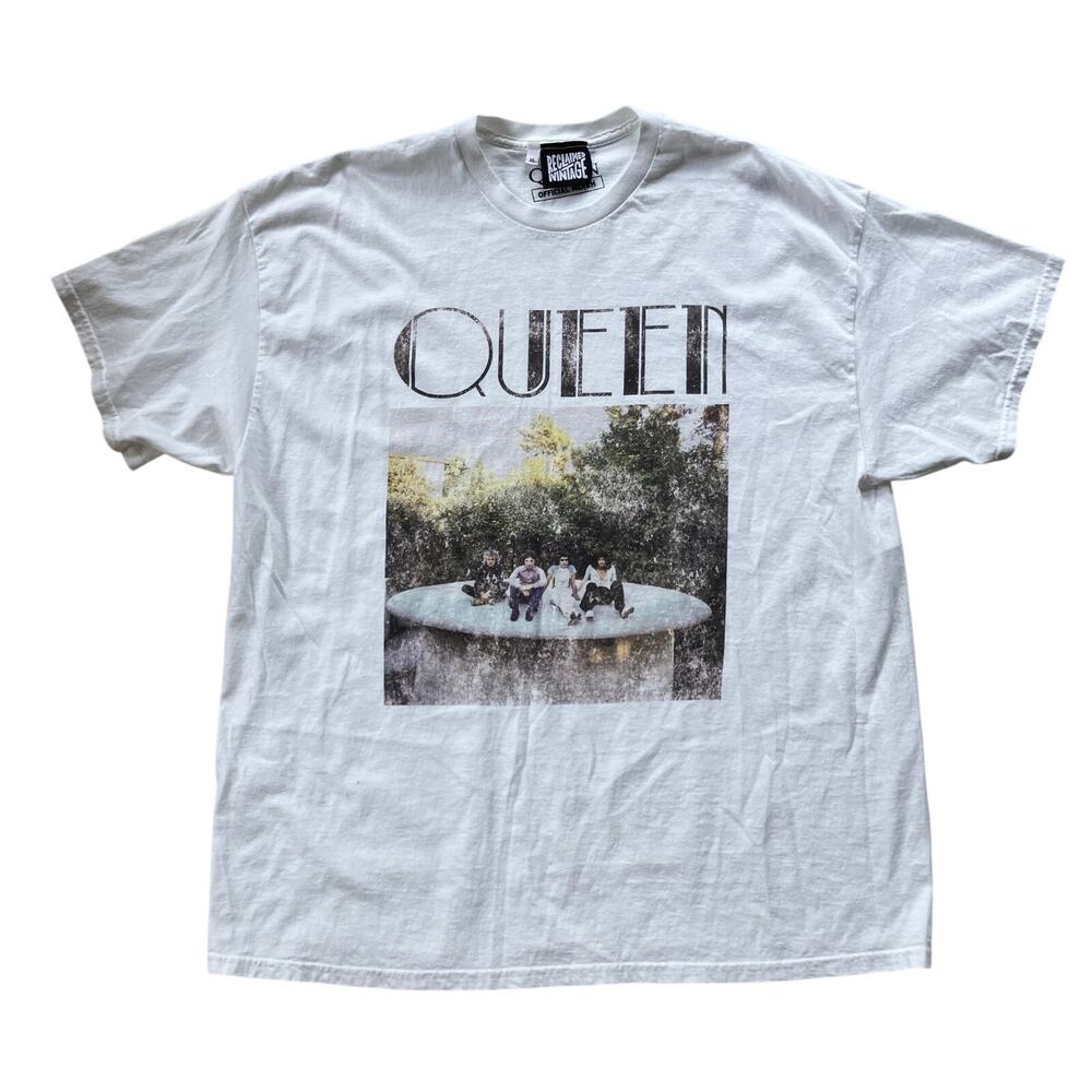 NEW Reclaimed Vintage Unisex Queen T-Shirt White Print Size XL